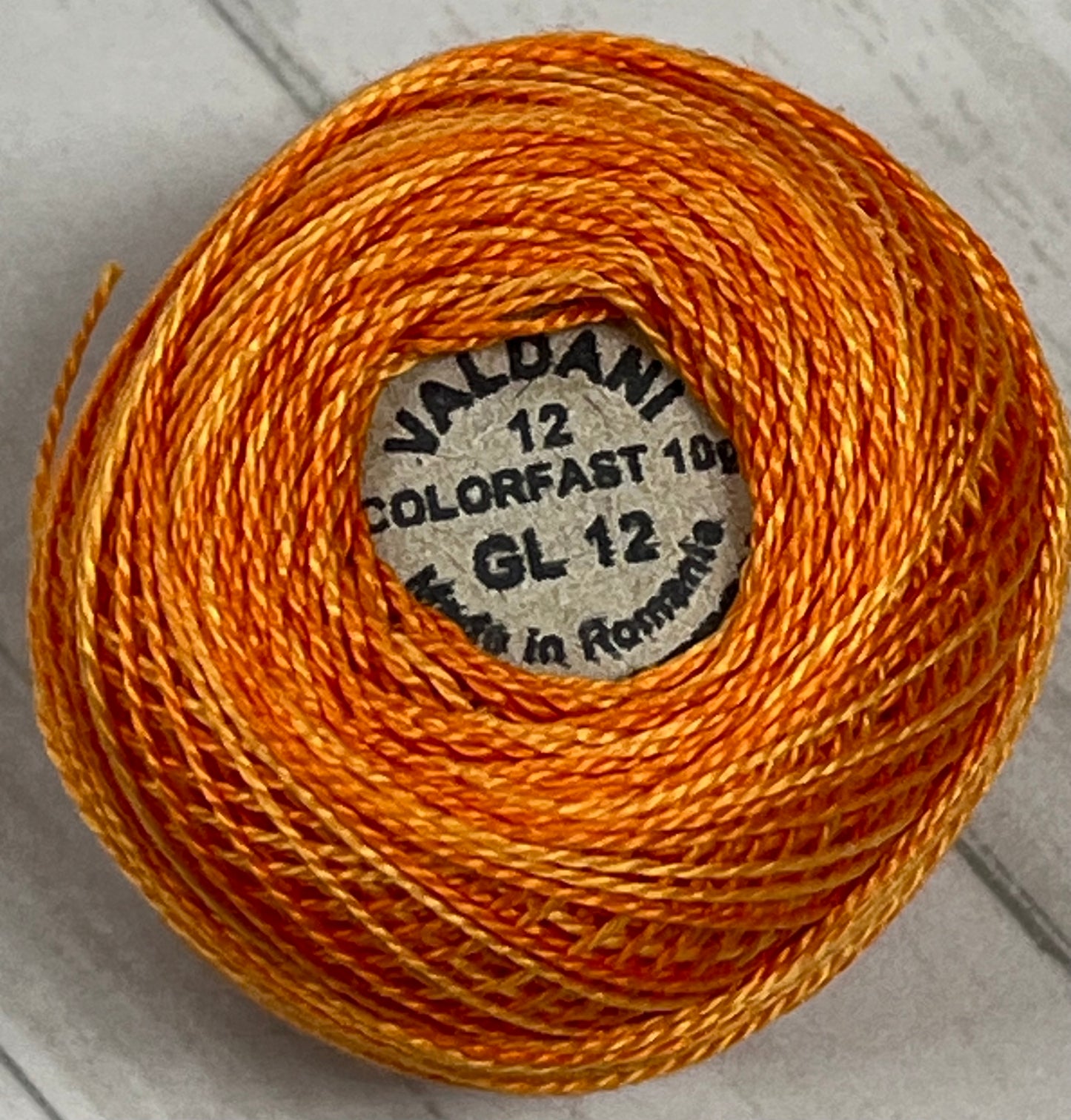 Valdani Perlé Cotton Variegated: GL12 – Sherbet