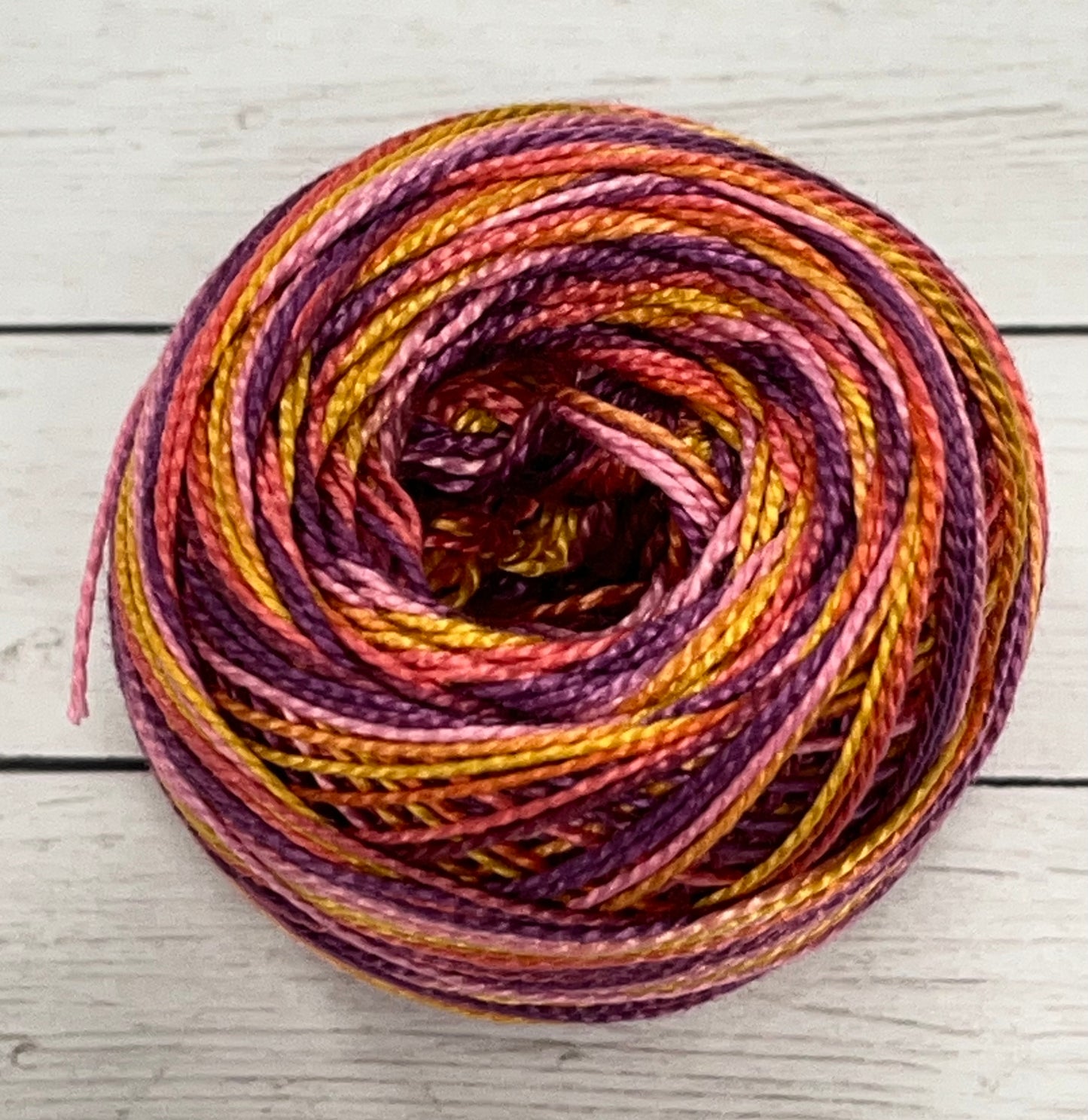 Valdani Perlé Cotton Variegated: RC6