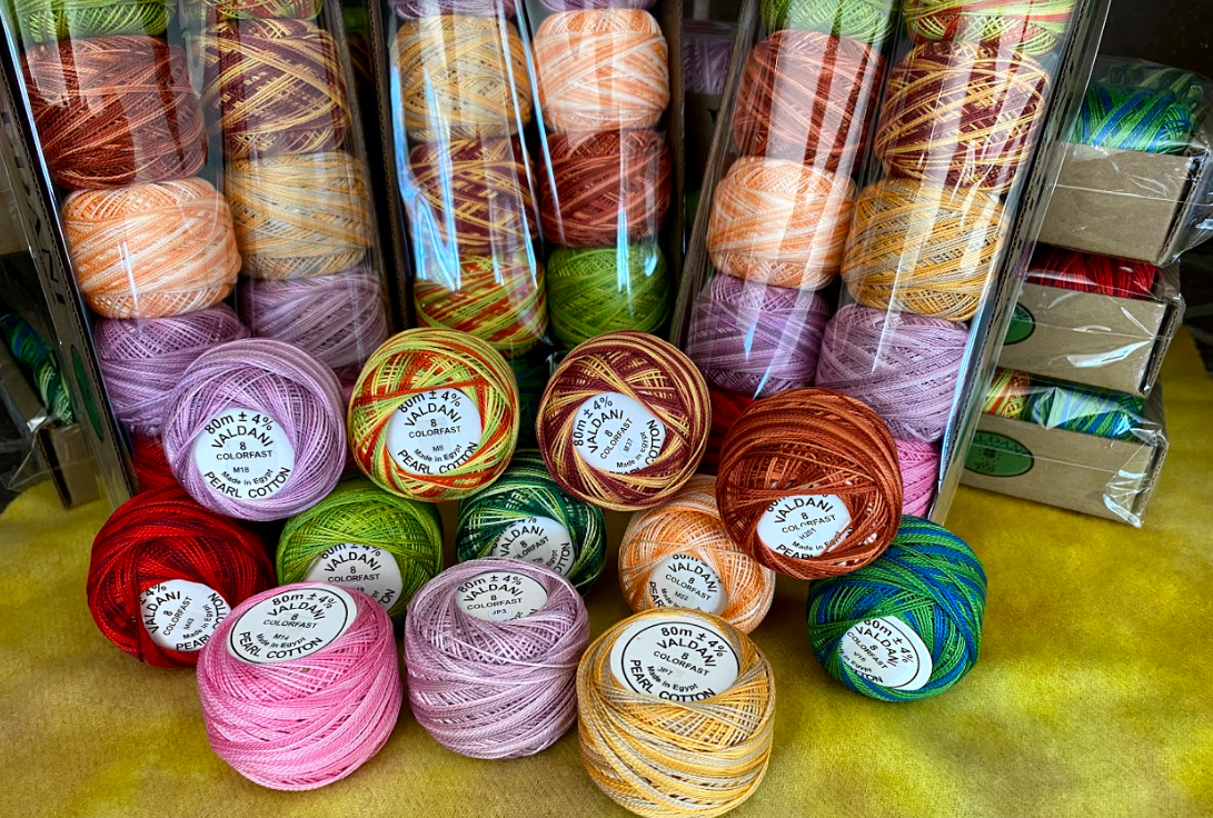 BIG CORE COLLECTION Valdani Perlé Cotton Variegated Size 8: VIBRANTS