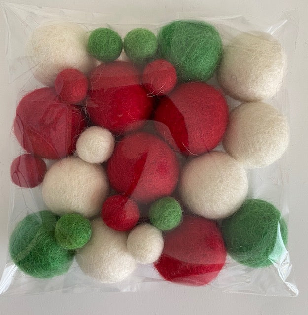 Printed Pattern w/Wool Balls - Wool Garland Ornament Pattern: Yeti's in a Row