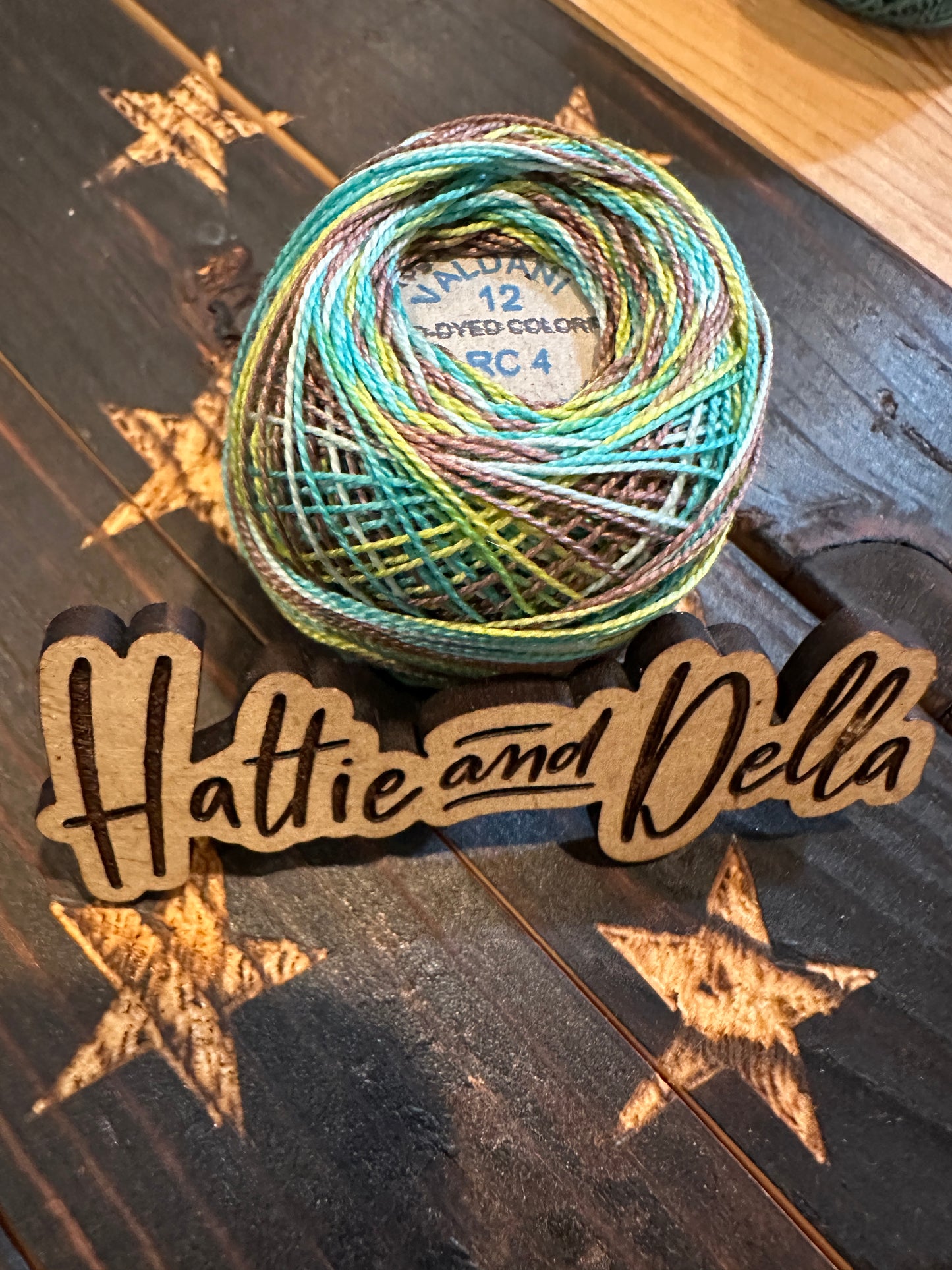 Valdani Perlé Cotton Variegated: RC4