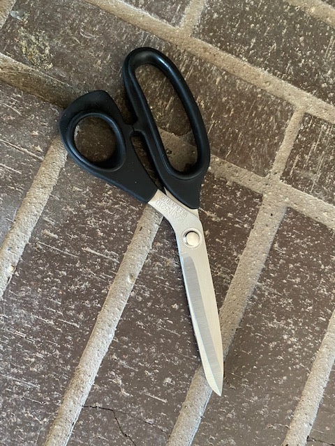 Kai 4 in. Needle Crafts Curved Scissors – Hattie & Della