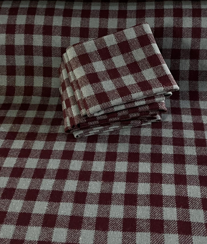 100% Wool Fabric - Blueberry And Grape Gingham