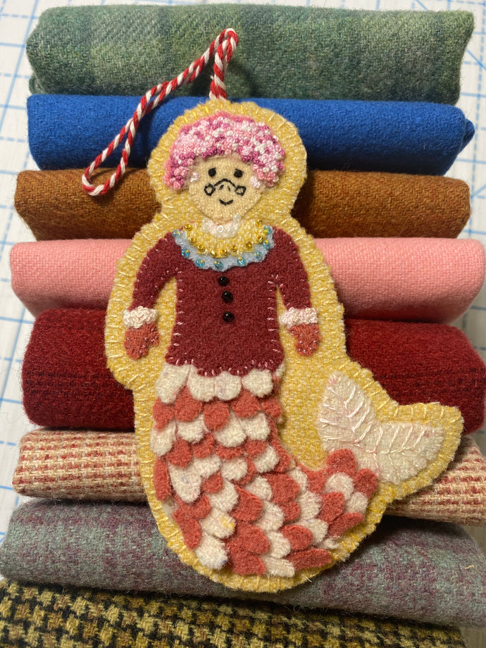 CBTS-Wool Kit/Printed Pattern-MRS. MERCLAUS-Christmas By The Sea