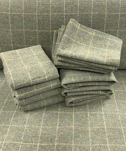 100% Wool Fabric - Old World Babbler