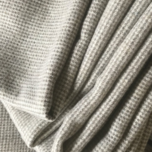 100% Wool Fabric - Oyster Shells